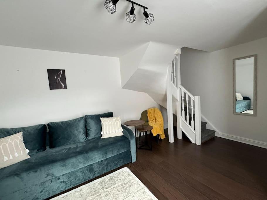 Villa 2 Bed Detached House